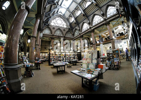 Bradford's wool exchange, maintenant une succursale de la librairie waterstones. Banque D'Images