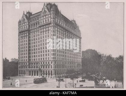 Plaza Hotel, sur la Cinquième Avenue, 58e à la 59e Rue, en face de Central Park, se trouve à 252 mètres de haut. Modèle de luxe et de beauté, construit à… Banque D'Images