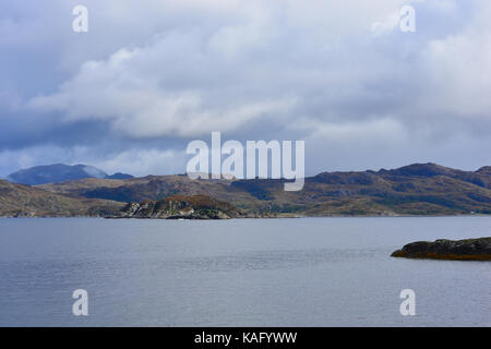 Recherche le long de loch ailort glenuig au son d'Arisaig moidart un861 highlands écossais fort William Banque D'Images