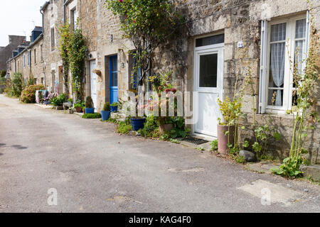 French village street,saint jacut de la mer Banque D'Images