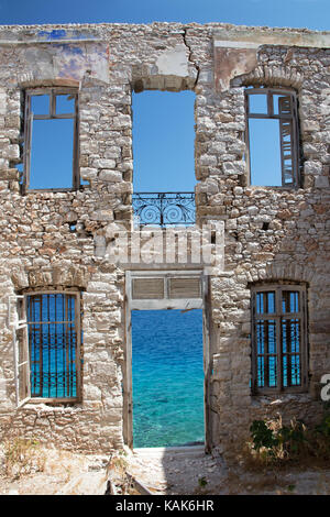 Ruine de la plus belle maison sur Halki, élévation avant, Grèce Banque D'Images