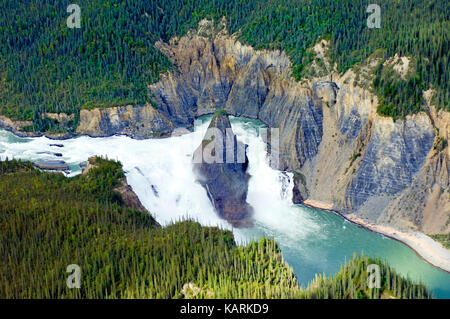 La Virginie de l'espèce, la réserve de parc national Nahanni, Territoires du Nord-Ouest. Deux fois ace high ace de Niagara. cas, les chutes Virginia, la réserve de parc national Nahanni R Banque D'Images