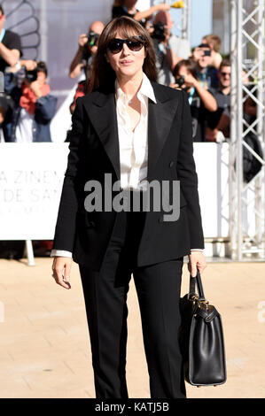 Saint-Sébastien, Espagne. 27 septembre 2017. Monica Belucci arrive au 65e Festival du film de San Sebastian le 27 septembre 2017 à San Sebastian, en Espagne. Crédit: Geisler-Fotopress/Alay Live News Banque D'Images