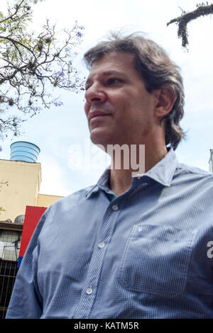 Porto Alegre, Brésil. 27 sep, 2017. ancien maire de sao paulo, Fernando Haddad visite la capitale de Porto Alegre le mercredi, 27, où il va donner des conférences et des rassemblements. crédit : omar de Oliveira/fotoarena/Alamy live news Banque D'Images