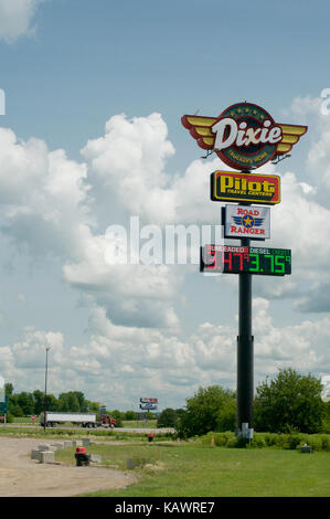 Dixie truck stop sur la route 66 Banque D'Images