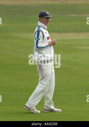 Yorkshire's gary ballance au cours de la troisième journée du championnat division specsavers county, un match à l'cloudfm county ground, à Chelmsford. Banque D'Images