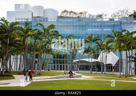 Miami Beach, en Floride. centre nouveau monde, South Beach. Banque D'Images