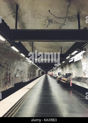 Métro station hallonbergen tunnelbanestation. sur la ligne bleue du métro de Stockholm Banque D'Images