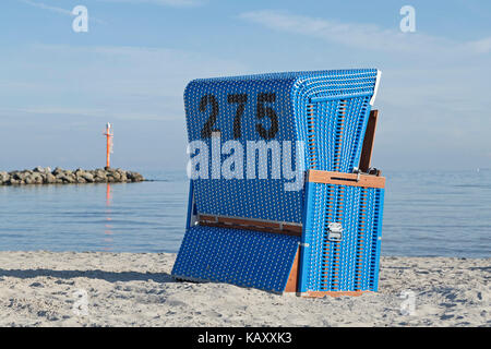 Basket fauteuil à la plage, de la mer Baltique humide Spa, Schleswig-Holstein, Allemagne Banque D'Images