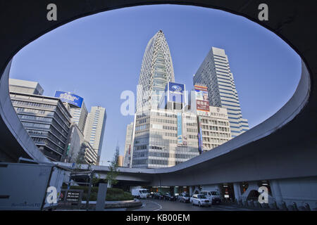 Japon, Tokyo, dans le quartier de Shinjuku, Westside, paysage urbain, cocon, tour Banque D'Images