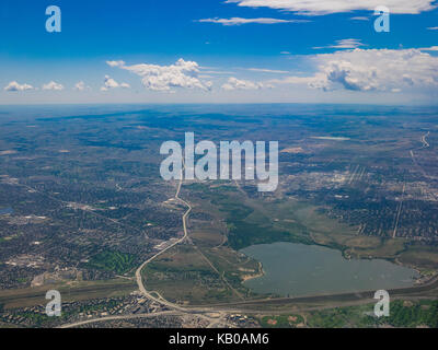 Vue aérienne de Cherry Creek Reservoir, vue depuis la fenêtre siège dans un avion, Colorado, États-Unis Banque D'Images