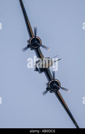 Bristol Blenheim piloté par John Romain de la Aircraft Restoration Company au salon aéronautique IWM Duxford Banque D'Images