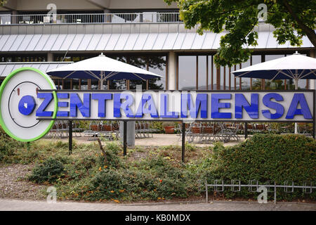 Mainz, Allemagne - 24 octobre 2017 : le bouclier de la cantine centrale ou d'une cafétéria sur le campus de l'université Johannes Gutenberg, le 24 octobre 2017 Je Banque D'Images