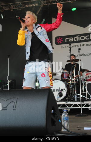 Stooshe performing at Liverpool music festival , Stanley street ,pier head Banque D'Images