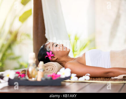 Portrait of young Beautiful woman in spa Banque D'Images