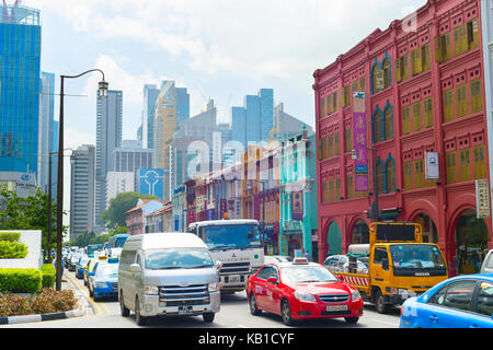Singapour - 17 févr. 2017 : sur une route à grande circulation dans le quartier chinois de Singapour. Chinatown est une enclave ethnique situé dans le district de outram dans le c Banque D'Images