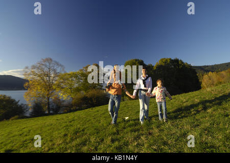 Randonnées familiales à la tegernsee, Bavière, Allemagne, Banque D'Images