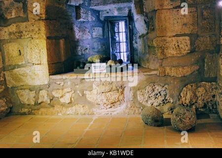 À l'intérieur de la tour rouge - la principale fortification de la ville (alanya, Turquie). Banque D'Images