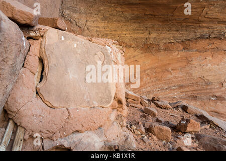 Old native american the grainary n un canyon latéral de l'Escalante River dans le sud de l'Utah. Banque D'Images