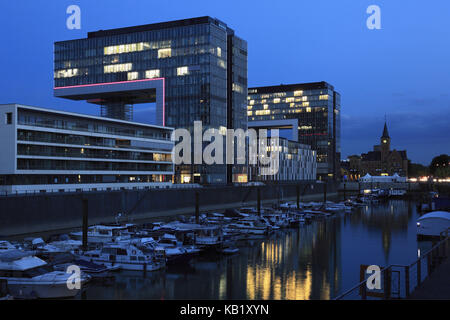 Maisons de la grue de rheinauhafen cologne, Rhénanie du Nord-Westphalie, Allemagne, Banque D'Images