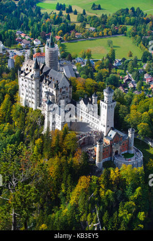 château de Neuschwanstein près de Schwangau en automne, Banque D'Images