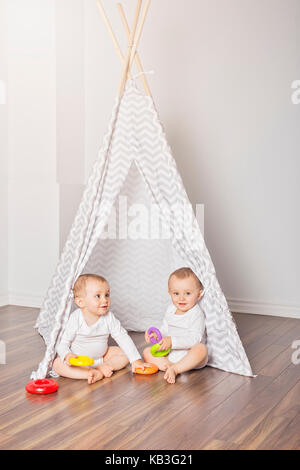 La cabane d'enfants dans la chambre. l'intérieur de la chambre des enfants Banque D'Images