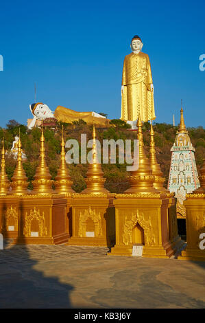 Bouddha couché, Monywa, Myanmar, l'Asie, Banque D'Images