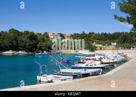 La Croatie, rab, suha punta, bay, bottes Banque D'Images