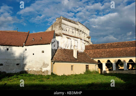 Roumanie, Transylvanie, Prejmer, partie des villages avec des églises fortifiées en Transylvanie, inscrite au patrimoine mondial de l'UNESCO, l'église fortifiée Banque D'Images