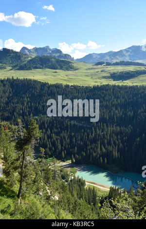 France, Savoie, massif de la Vanoise, Tarentaise, Courchevel, le lac de La Rosière Banque D'Images