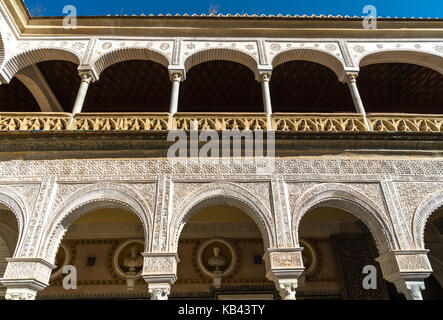 Cour d'honneur de la maison de Pilate à Séville, Espagne Banque D'Images