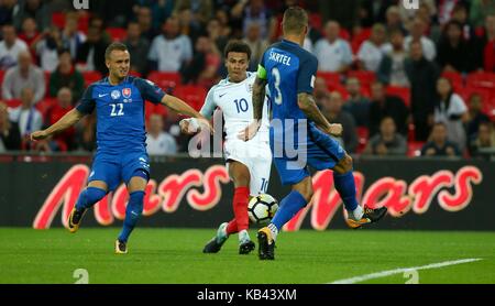 Alli Dele d'Angleterre pousses durant la qualification de la Coupe du Monde FIFA match entre l'Angleterre et la Slovaquie au Stade de Wembley à Londres. 04 Sep 2017 Banque D'Images