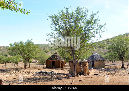 La Namibie, kaokoland himba village, kaokoveld ou Banque D'Images