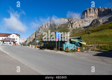 L'Europe, l'Italie, les Alpes, les dolomites, montagnes, pordoi pass Banque D'Images