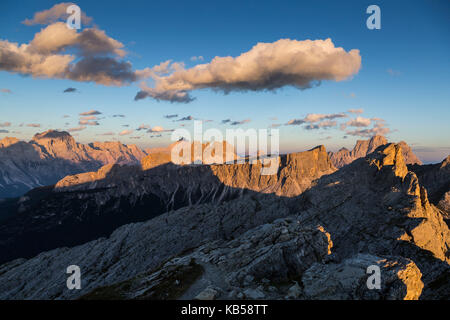 Europe, Italie, Alpes, Dolomites, montagnes, Croda da da Lago, Formin, Monte Pelmo, vue de Rifugio Nuvolau Banque D'Images