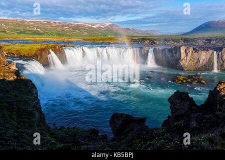 Cascade sur la rivière skjalfandafljot godafoss Banque D'Images