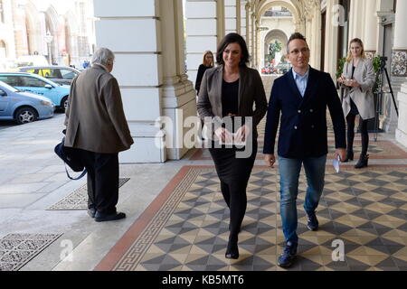 Vienne, Autriche. 28th septembre 2017. Conférence de presse avec la secrétaire générale Elisabeth Köstinger (L) et Peter L. Eppinger (R): "Présentation de la nouvelle vague d'affiches". Crédit : Franz PERC/Alay Live News Banque D'Images