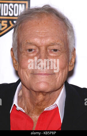 Las Vegas, NV, USA. 6 mai, 2011. 27 septembre 2017 - Hugh marston hefner aka ''hef'' était un éditeur de magazine, éditeur, homme d'affaires, et Playboy international mieux connu comme le rédacteur en chef et éditeur du magazine Playboy, qu'il a fondée en 1953. hefner est le fondateur et directeur général de la création d'entreprises, le playboy du groupe d'édition qui fonctionne le magazine. hefner était également un activiste politique et philanthrope. photo : 06 mai 2011 - Las Vegas, Nevada - Hugh Hefner. 2011 Playmate de l'année de travail à l'intérieur de la boîte de nuit lune Palms Casino Resort. photo credi Banque D'Images