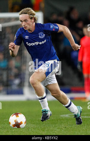Liverpool, Royaume-Uni. 28 sep, 2017. Tom Davies de everton au cours de l'UEFA Europa League groupe e match entre Everton et Apollon limassol à Goodison Park sur le 28 septembre 2017 à Liverpool, en Angleterre. (Photo de daniel chesterton/phcimages.com) : phc crédit images/Alamy live news Banque D'Images