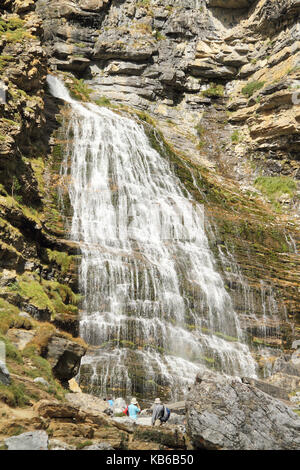 Cola de caballo (prêle) cascade dans le parc national d'Ordesa, Huesca, Espagne. Banque D'Images