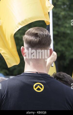 Démonstration de l'extrême-droite mouvement identitaire (Identitaere Bewegung) à Berlin, le 17 juin 2017. Dans le monde d'utilisation | Banque D'Images