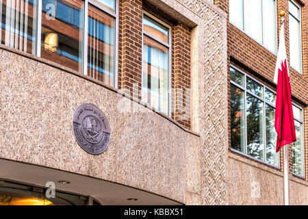 Washington DC, USA - 4 août 2017 : Ambassade de l'État du Qatar libre signe de l'entrée du bâtiment Banque D'Images