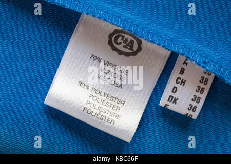 70 % viscose 30 % polyester label dans C&A veste bleue Banque D'Images
