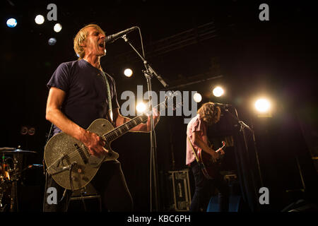 Le groupe de rock alternatif américain Mudhoney donne un concert au Parkteatret à Oslo. Ici, le chanteur et musicien Mark Arm est vu en direct sur scène. Norvège, 21/07 2016. Banque D'Images