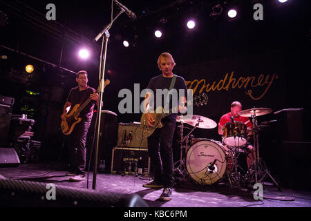 Le groupe de rock alternatif américain Mudhoney donne un concert au Parkteatret à Oslo. Ici, le chanteur et musicien Mark Arm est vu en direct sur scène. Norvège, 21/07 2016. Banque D'Images