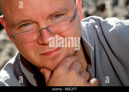 Journaliste et auteur et directeur du nouveau réseau d'écoles, Toby Young Banque D'Images