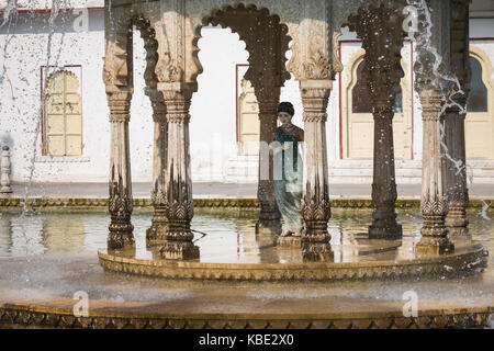 Saheliyon-ki-Bari (rue de la) est un grand jardin à Udaipur, Inde Banque D'Images