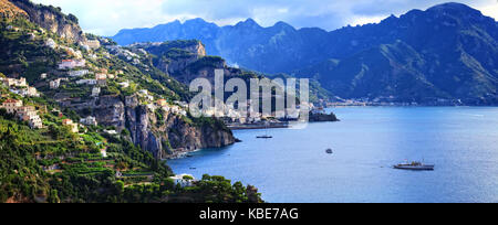 Magnifique côte amalfitaine,vue panoramique,campania,italie. Banque D'Images