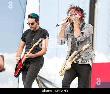 23 septembre 2017 - Las Vegas, Nevada, États-Unis - jack barakat et alex gaskarth de tous les temps faibles au cours de la journée, iheartradio village de Las Vegas, Nevada (crédit image : © daniel deslover via zuma sur le fil) Banque D'Images