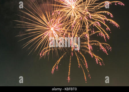 D'artifice musical, Southport. Le Merseyside. 29 septembre 2017. Des milliers de visiteurs assistent à l'artifice musical britannique 2017 à Southport Championnat ce weekend. Les spectateurs ont été traités à une affiche à couper le souffle avec un tableau de lumière et d'un mélange de musique de ce concours annuel d'effets pyrotechniques. Credit : Cernan Elias/Alamy Live News Banque D'Images